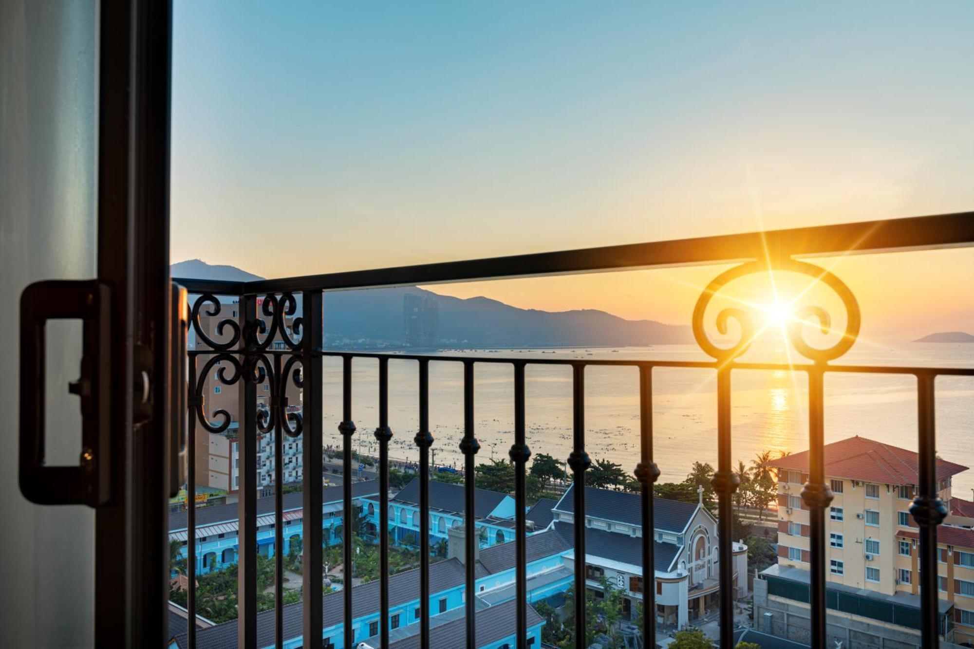 Daphovina Hotel 芽庄 外观 照片