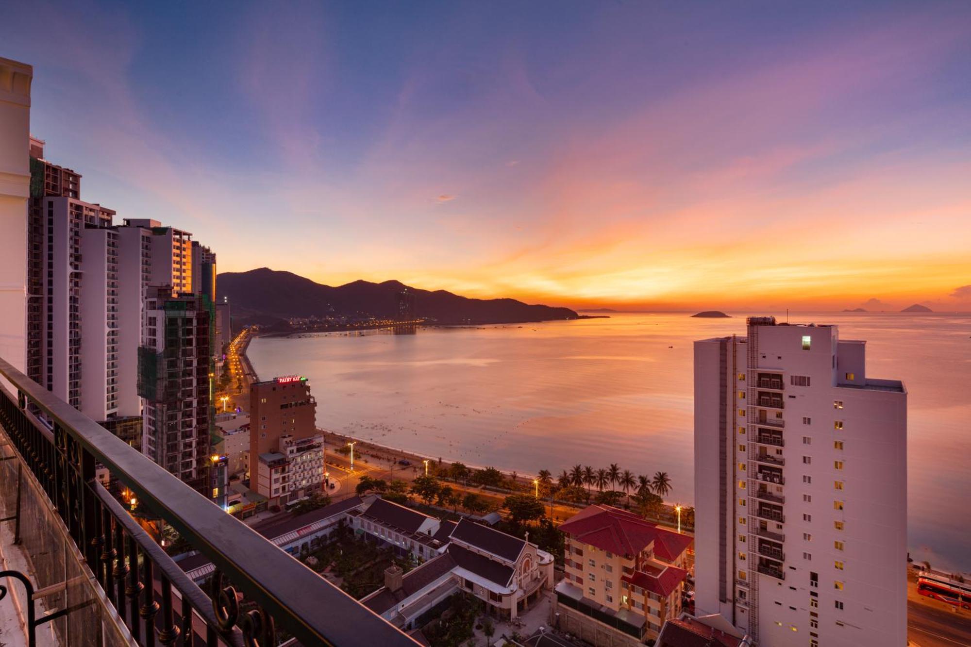 Daphovina Hotel 芽庄 外观 照片